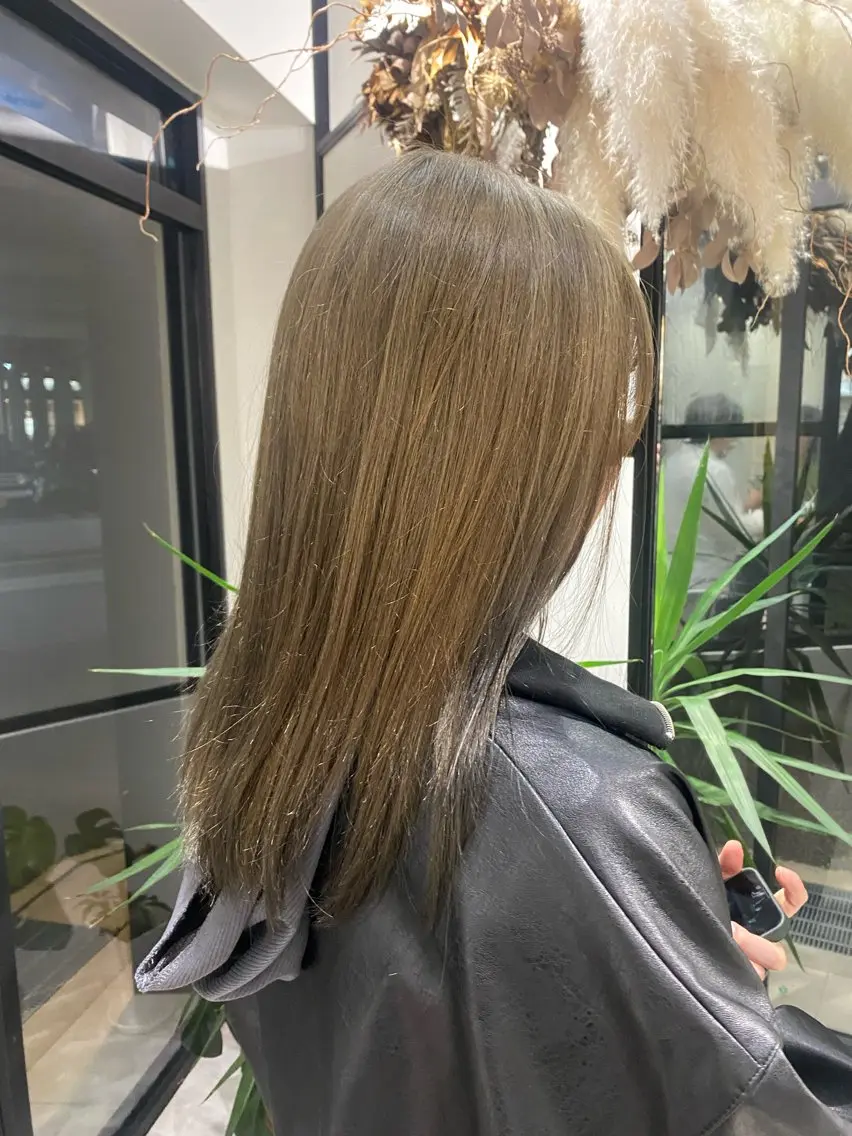 セミロング カラー 似合わせカット ヘアカラー 森口 竜三のヘアスタイル