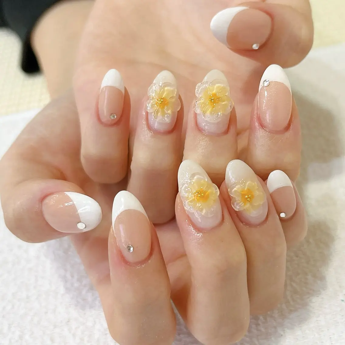 ネイル クリアネイル フラワーネイル フレンチネイル ぷっくりネイル 伊藤 愛のネイルデザイン