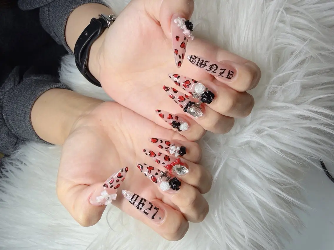 ネイル Lee Nailsのネイルデザイン