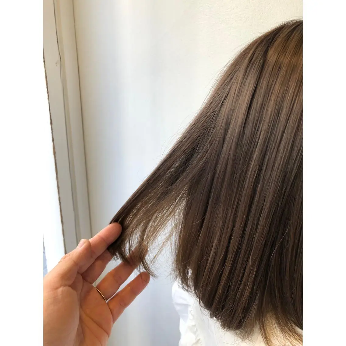 ミディアム カラー ベージュカラー ミルクティーベージュ パーソナルカラー診断 できます 木曽 主博のヘアスタイル