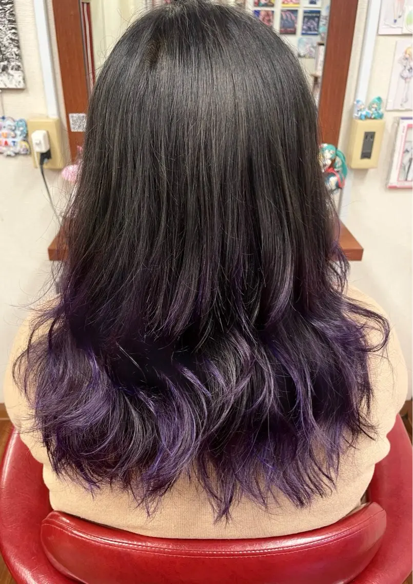 ロング カラー グラデーションカラー 侑🌈特価 映える店内でカット✨のヘアスタイル