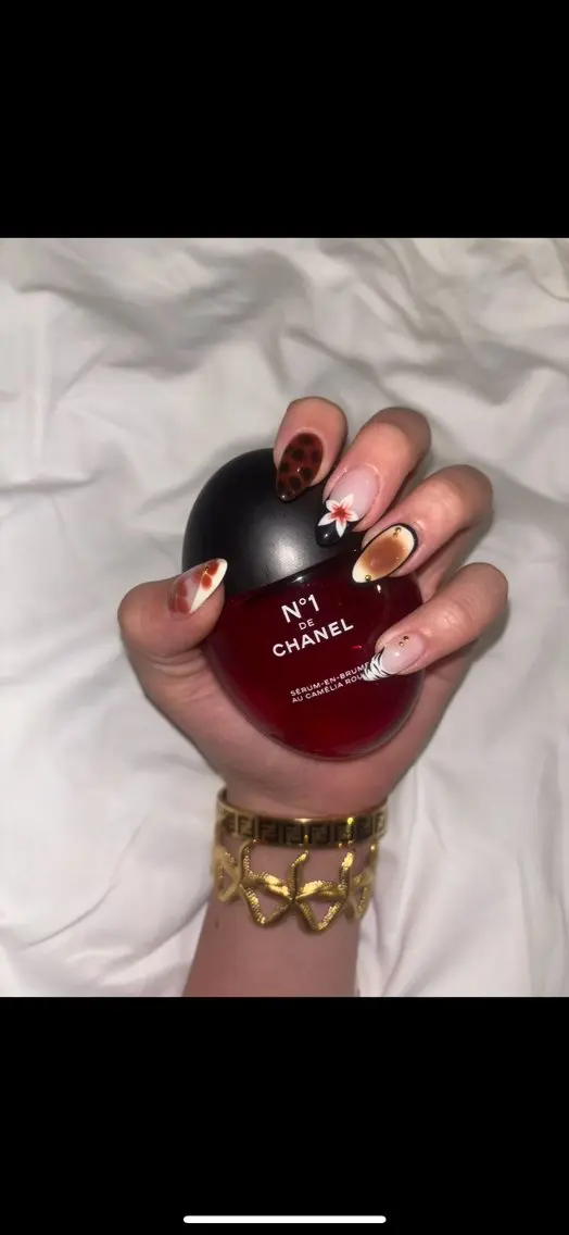 ネイル Tane💅 Ariのネイルデザイン