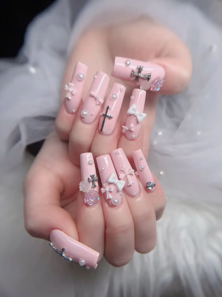 ネイル アートネイル ボルドー フレンチネイル ジェルネイル 氷ネイル・うるうるネイル ハンドネイル Julie Nail Rinのネイルデザイン