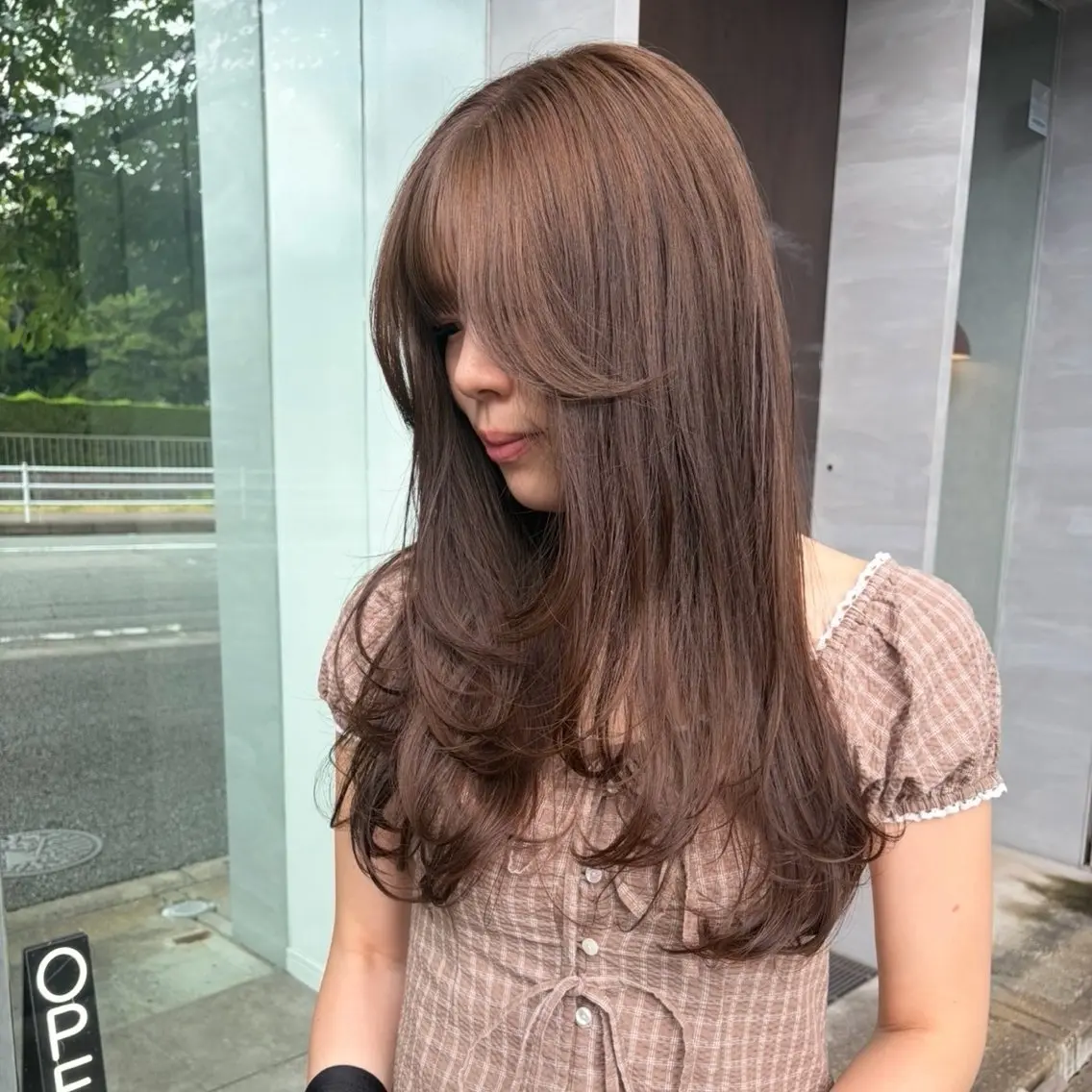 セミロング カラー ミント レイヤーカット カット ヘアカラー トリートメント qpula misuzuのヘアスタイル