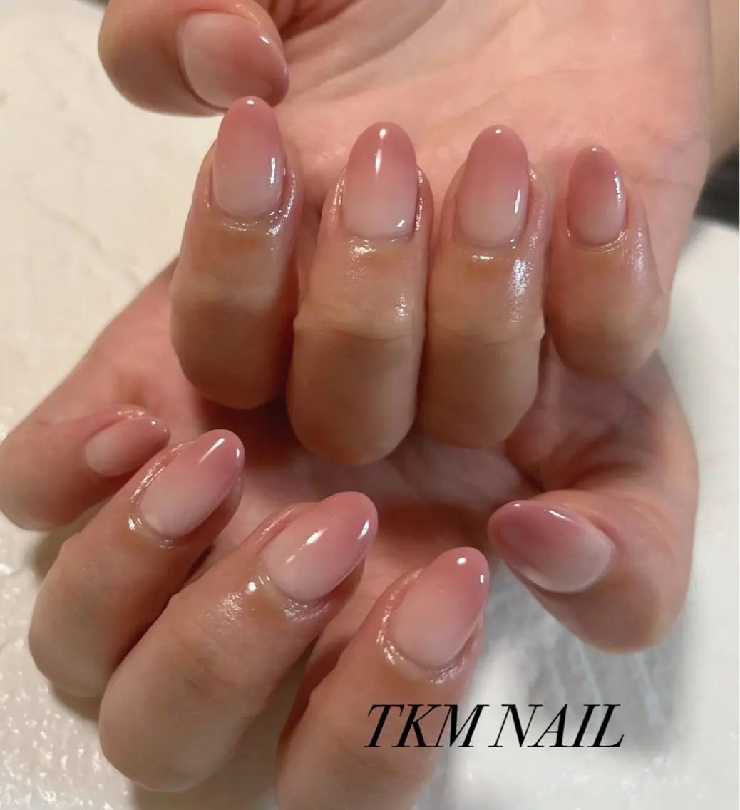 ネイル グラデーション オフィスネイル シンプルネイル ______ TKM  NAILのネイルデザイン