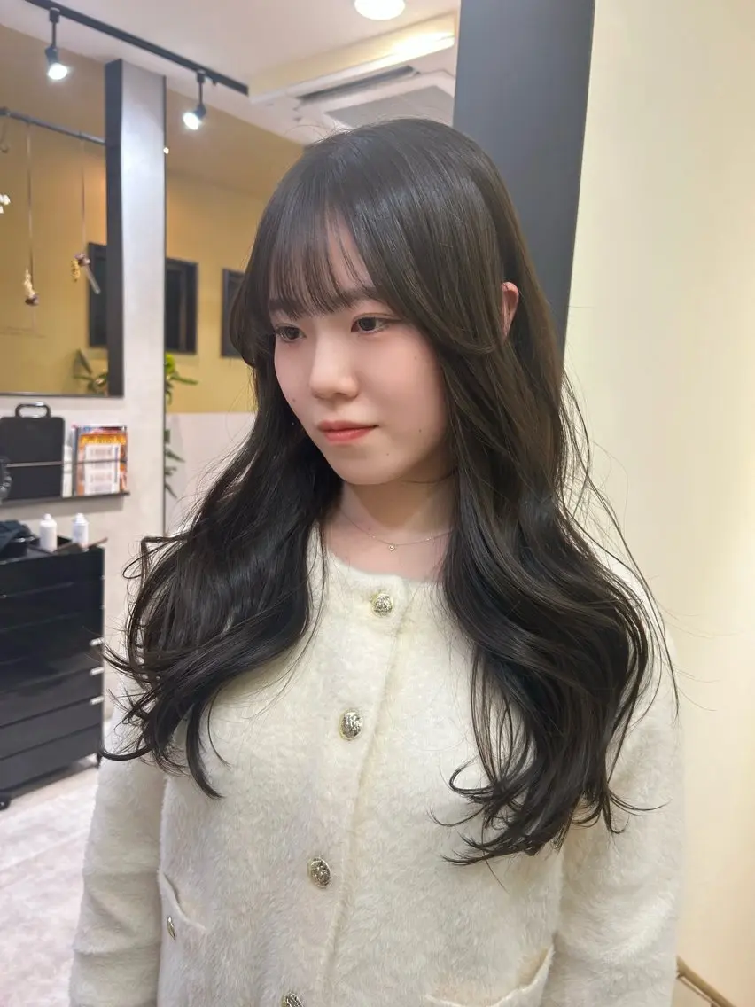 ロング カラー ベージュカラー オリーブベージュ カット ヘアカラー トリートメント hubhair レイヤー/透明感のヘアスタイル