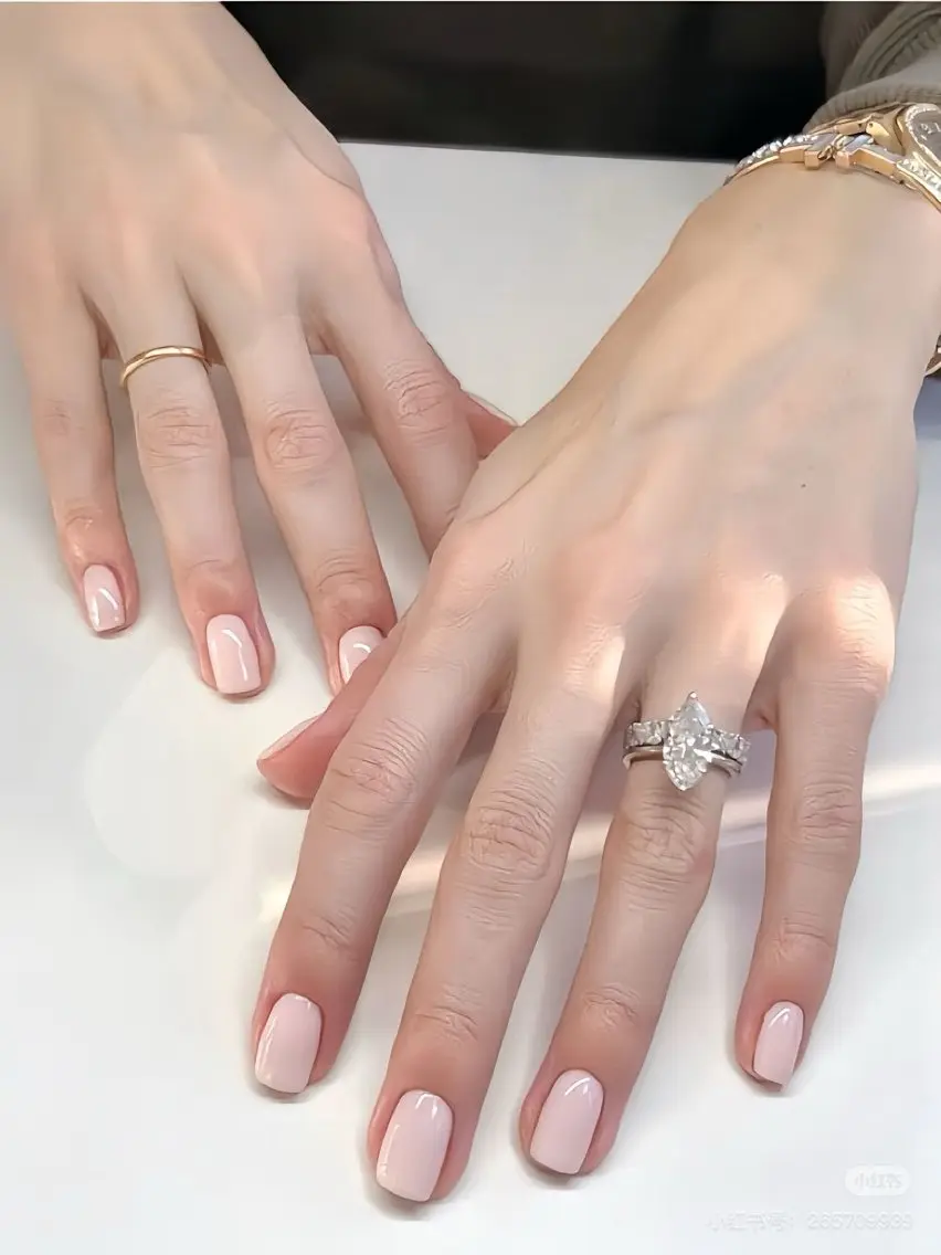 ネイル ハンドネイル H3 Nail Miniのネイルデザイン
