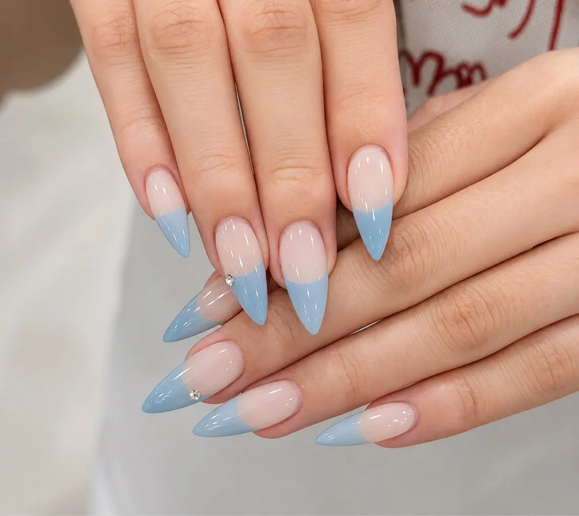 ネイル アートネイル ボルドー フレンチネイル ジェルネイル 氷ネイル・うるうるネイル ハンドネイル Julie NailSalonのネイルデザイン