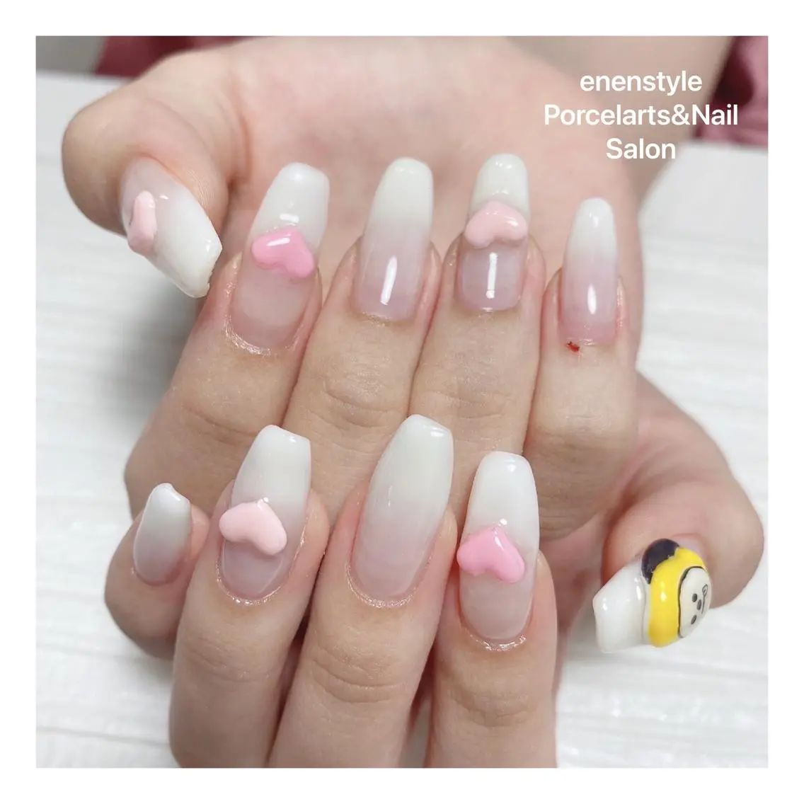 ミディアム ネイル 🐾enen style 🐾のネイルデザイン