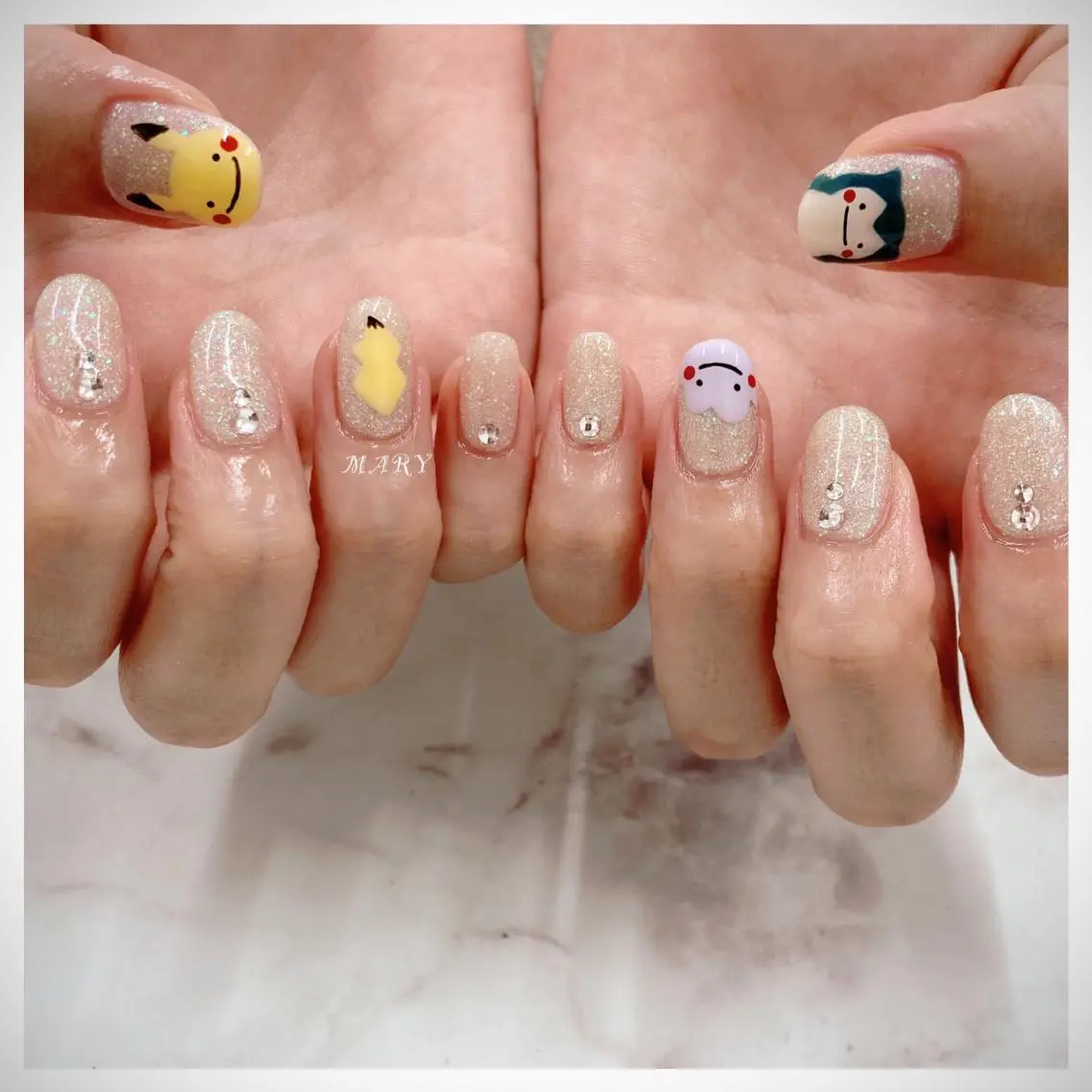 ネイル キラキラネイル ラメ(グリッター) ニュアンスネイル ワンカラーネイル ハンドネイル Mary nail .narumiのネイルデザイン