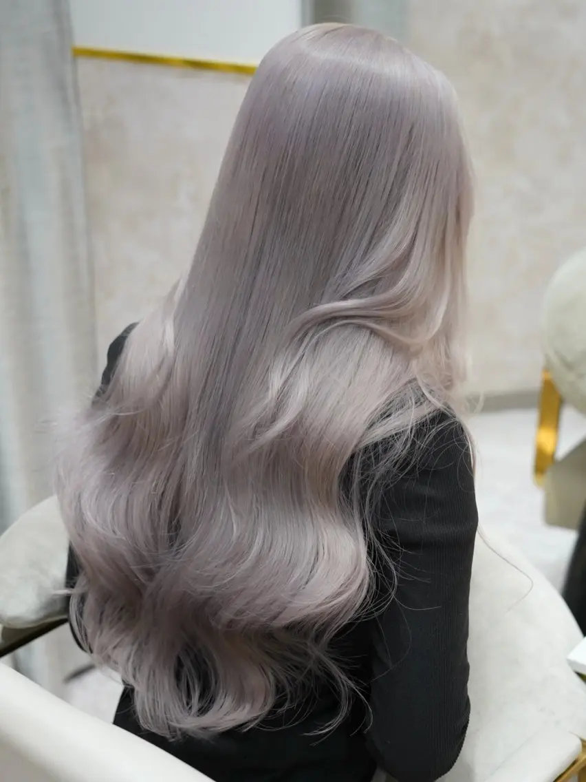 カラー ベージュカラー 透明感カラー グレージュ カット ヘアカラー 艶ダブルカラー🩰ハ イトーン‎🤍香織のヘアスタイル