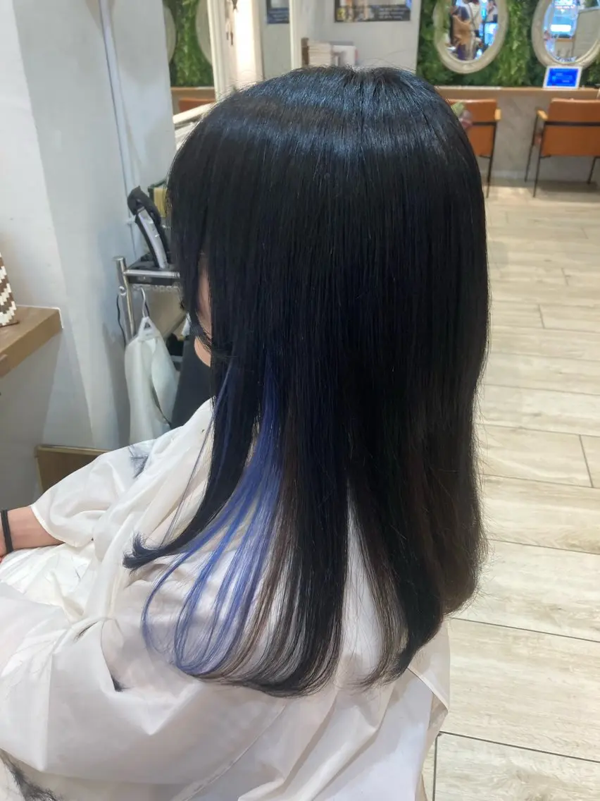 ミディアム あやか 白髪ぼかしハイライトのヘアスタイル