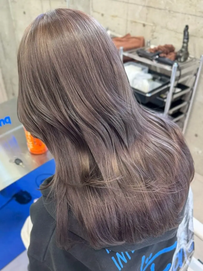 ロング ヘアカラー ヘーゼルブラウン🤎 ゆり🫧のヘアスタイル