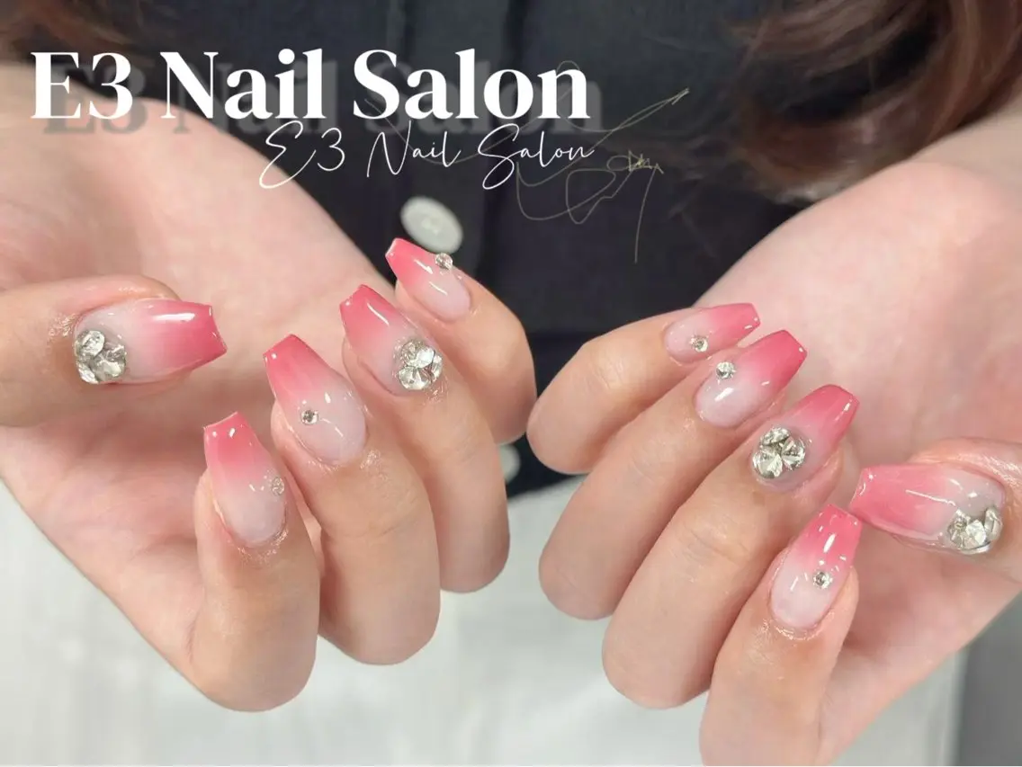 ネイル 桜ネイル フレンチネイル ジェルネイル ガラスフレンチ グラデーション ハンドネイル E3 Nail Salonのネイルデザイン