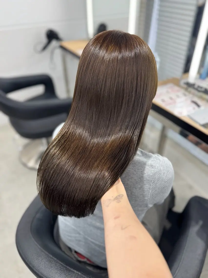 カラー 透明感カラー🫧 EMAのヘアスタイル
