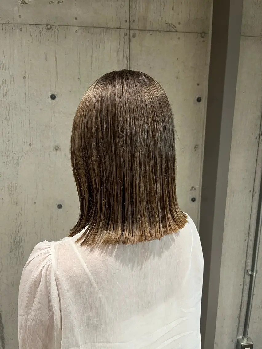 ミディアム カラー ヘアアレンジ カット ヘアカラー トリートメント 🍀透明感カラー×垢 抜けボブ リクト💥のヘアスタイル