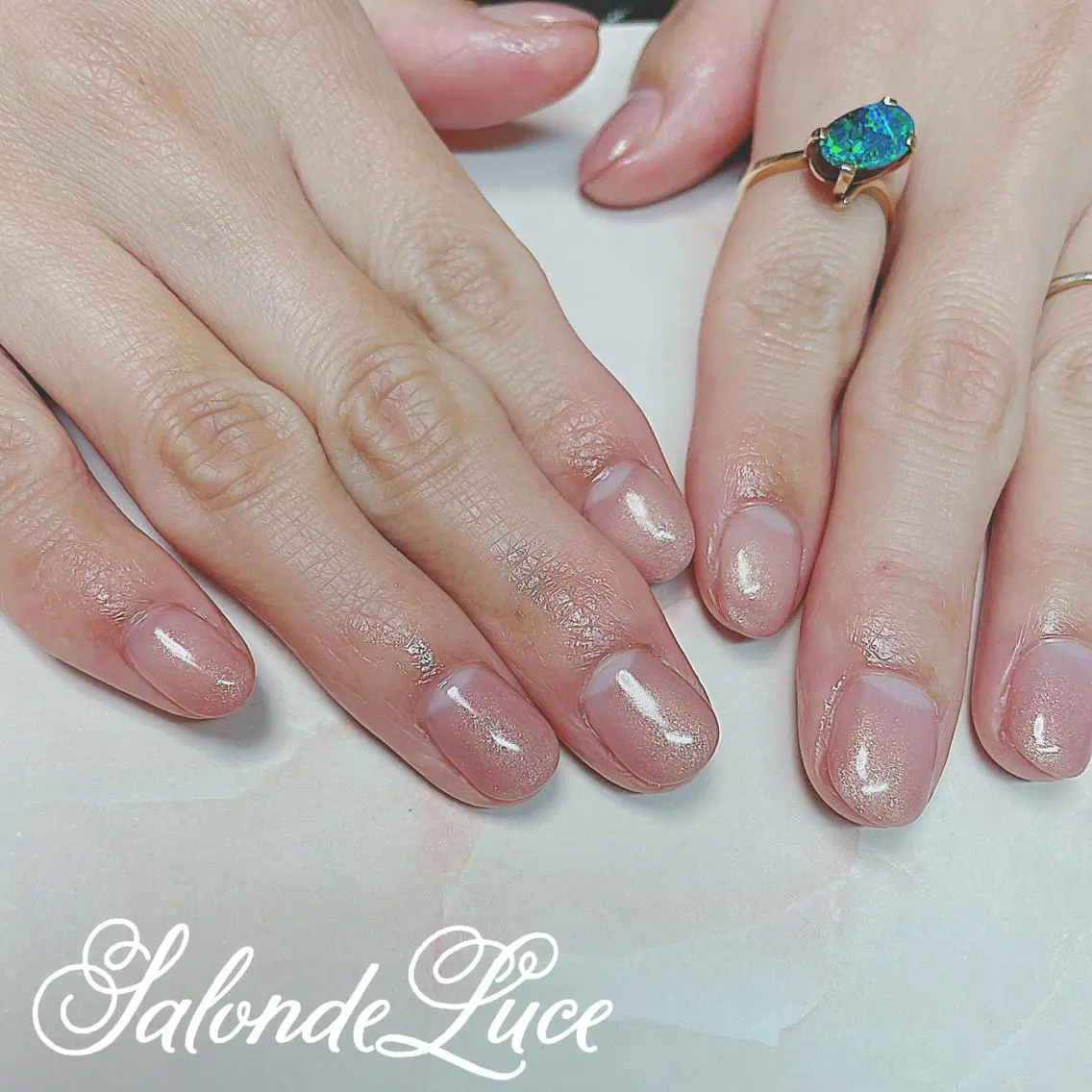 ネイル グラデーション オフィスネイル ハンドネイル Salon de Luceのネイルデザイン