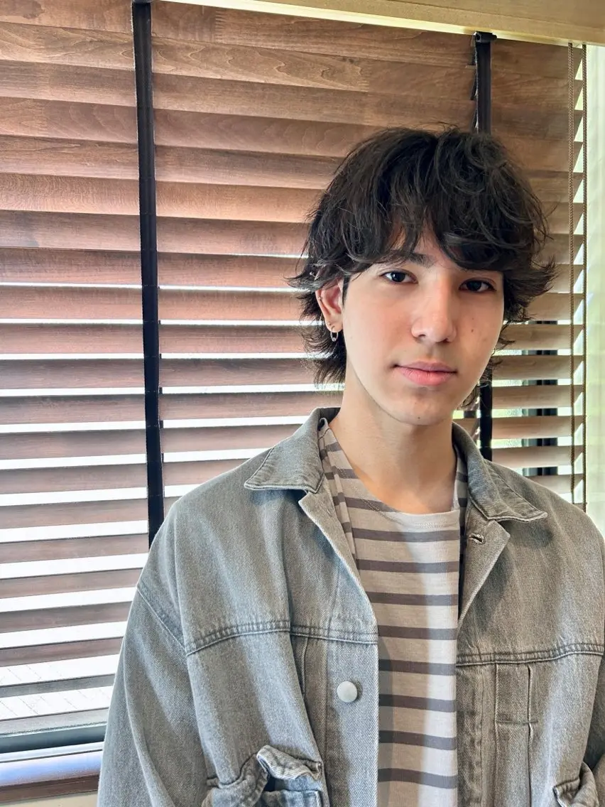 ミディアム パーマ メンズ 榊原 貫太のヘアスタイル