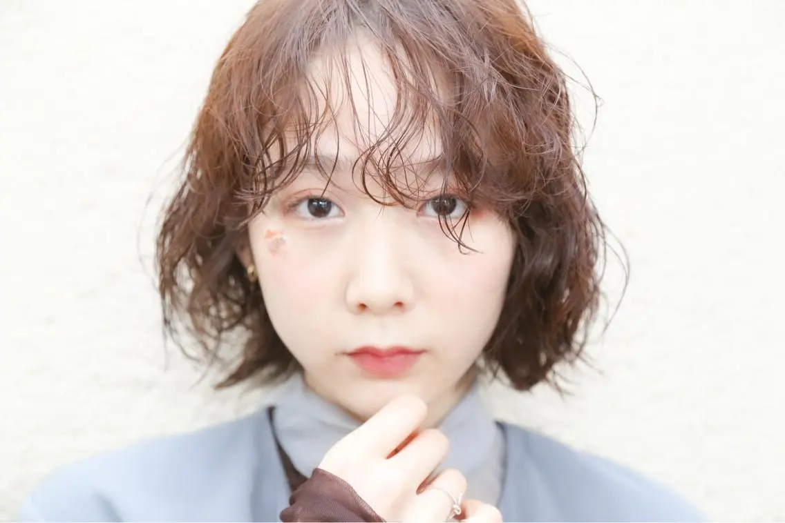 ショート カラー パーマ 角戸 りおのヘアスタイル