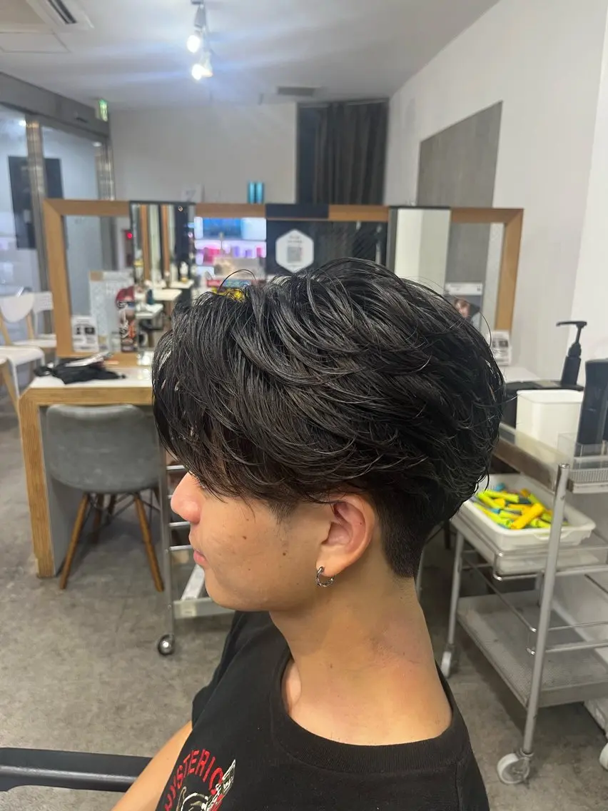 ショート パーマ メンズ フェザーパーマ メンズパーマ カット パーマ フェザーパーマ原宿 fifth 凜空のヘアスタイル