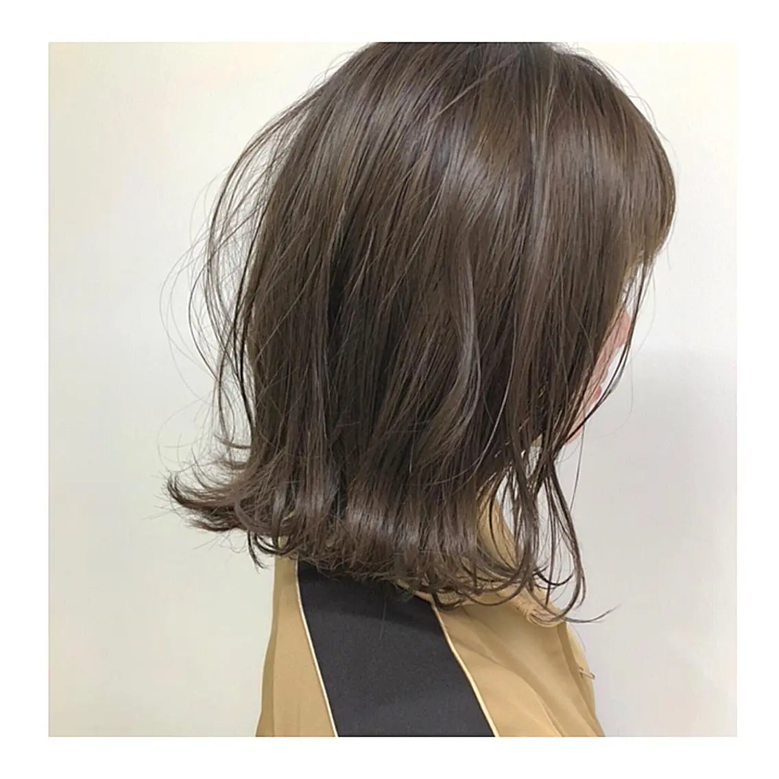 ミディアム カラー アクアカラー ブルーカラー ブルーバイオレット バイオレットカラー レイヤーボブ/ボブ 仲川和人のヘアスタイル