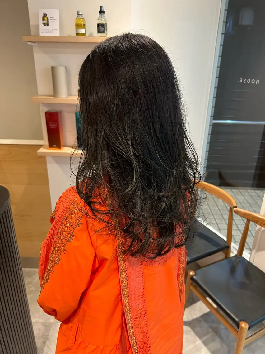 ロング 稲毛田 楓のヘアスタイル