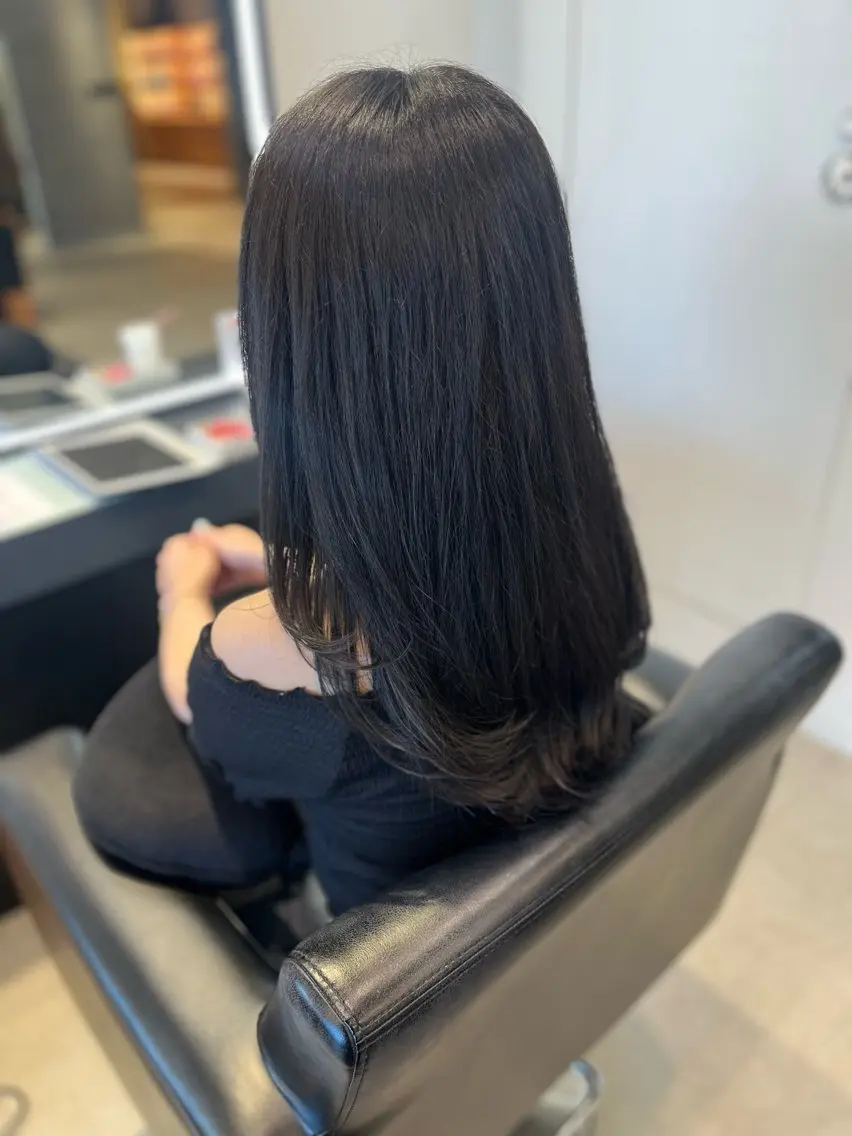 ロング カット ヘアカラー トリートメント 顔周りレイヤー 髪質改善 / AYUのヘアスタイル