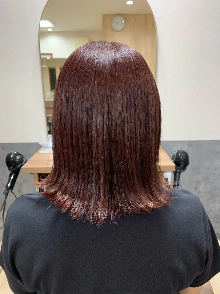 ミディアム ピンクブラウン 赤坂 有季のヘアスタイル