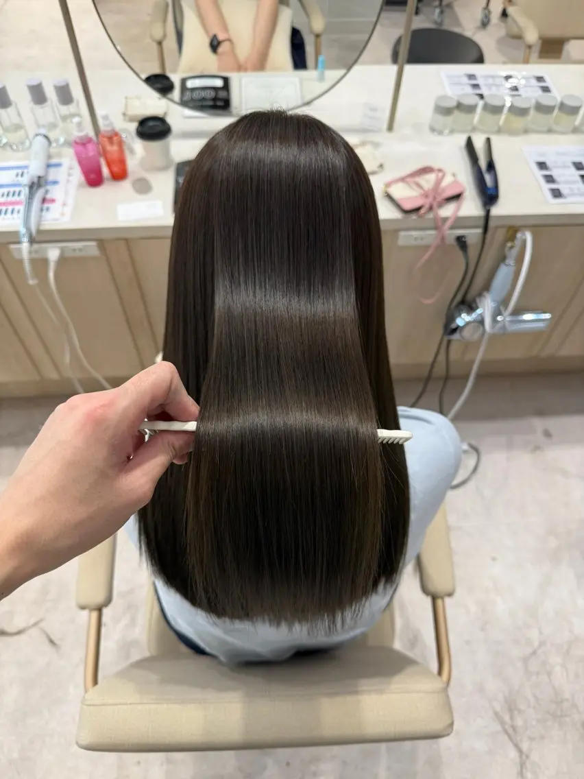 ロング カラー グレージュ オリーブグレージュ オリーブグレー 縮毛矯正 カット ヘアカラー 縮毛矯正 トリートメント 透明感カラー🌿 グレージュ🐺陽介のヘアスタイル