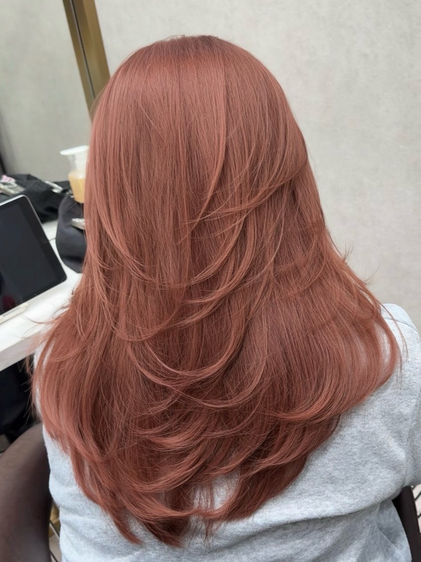 ミディアム カラー カット レイヤーダブルカラー KYONのヘアスタイル