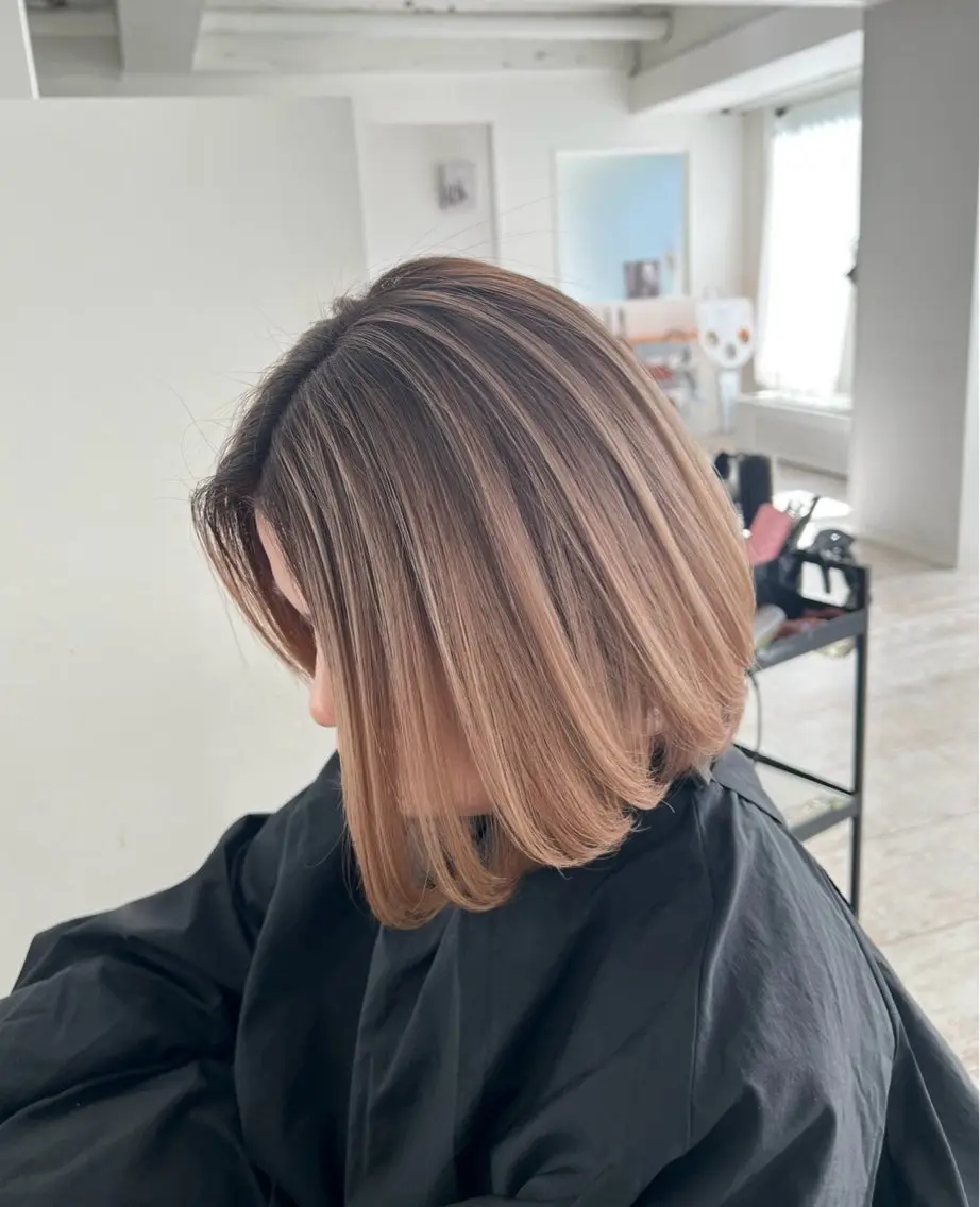 ショート カラー バレイヤージュ ベージュカラー ホワイトベージュ レイヤーカット 指名数No.1 /NAOYAのヘアスタイル