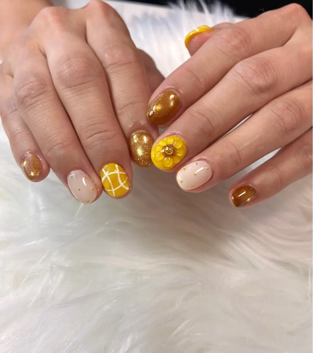ネイル ハンドネイル 伊藤 菜緒のネイルデザイン