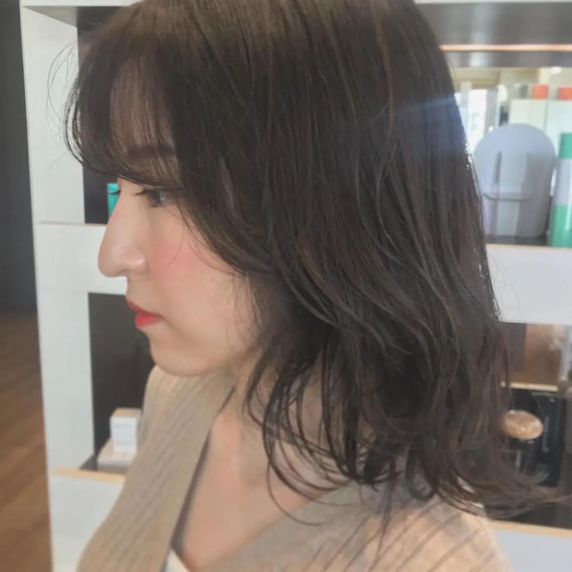 ミディアム カラー パーマ ミディアムパーマ 韓国風ヘア レイヤーカット カット ヘアカラー トリートメント カズキ/くびれヘア/ レイヤー/透け感のヘアスタイル