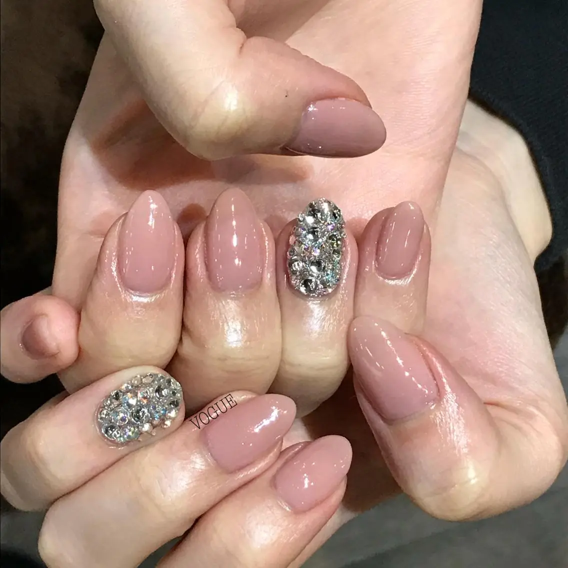 ネイル ハンドネイル VOGUE ×SWANのネイルデザイン