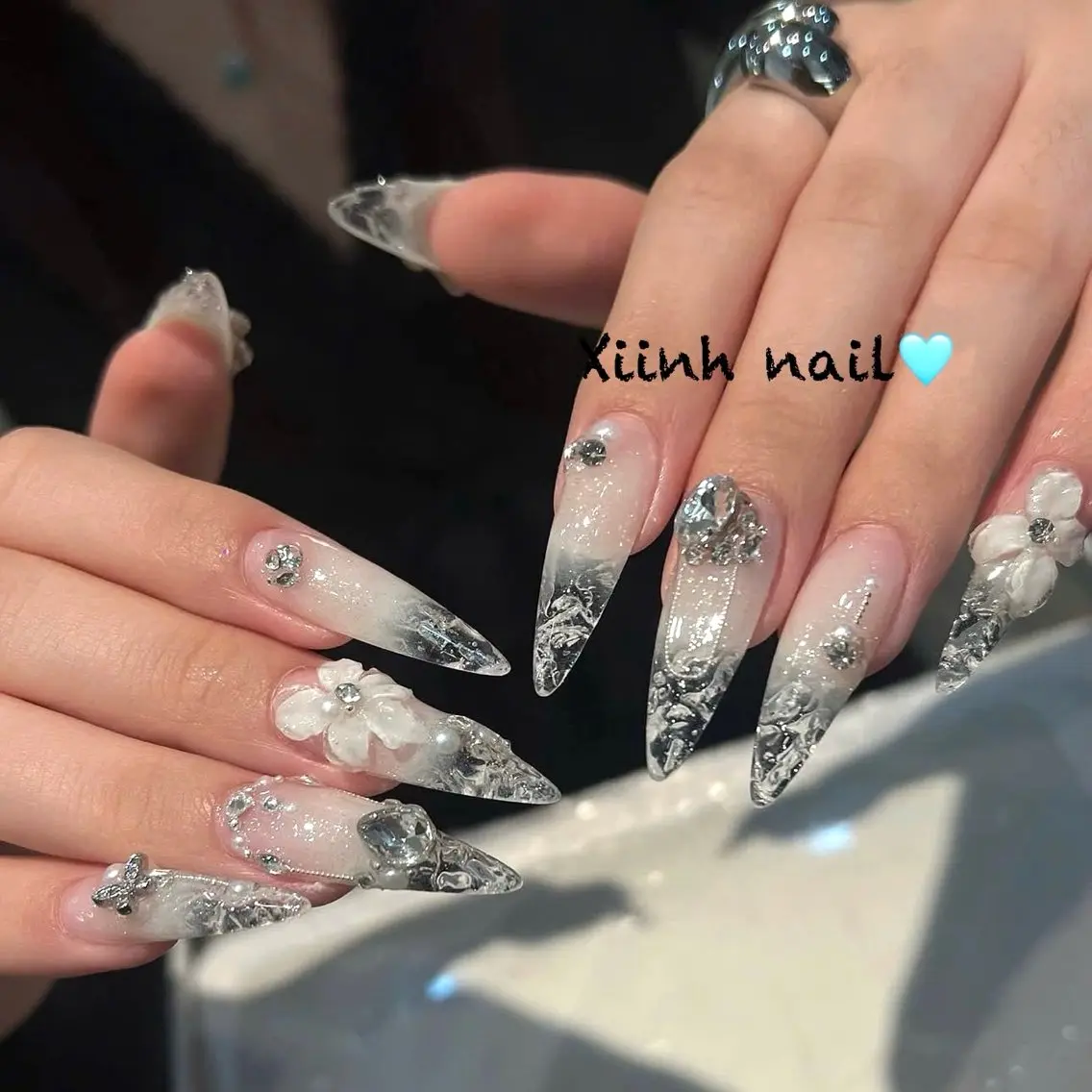 ネイル チークネイル 桜ネイル フットネイル ジェルネイル ハロウィン XIINH NAIL SALONのネイルデザイン