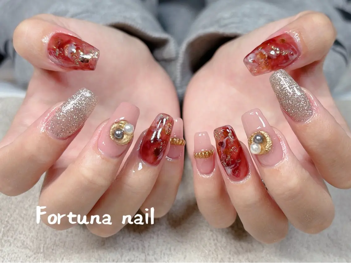 ネイル ニュアンスネイル Nail •Head スパFortunaのネイルデザイン
