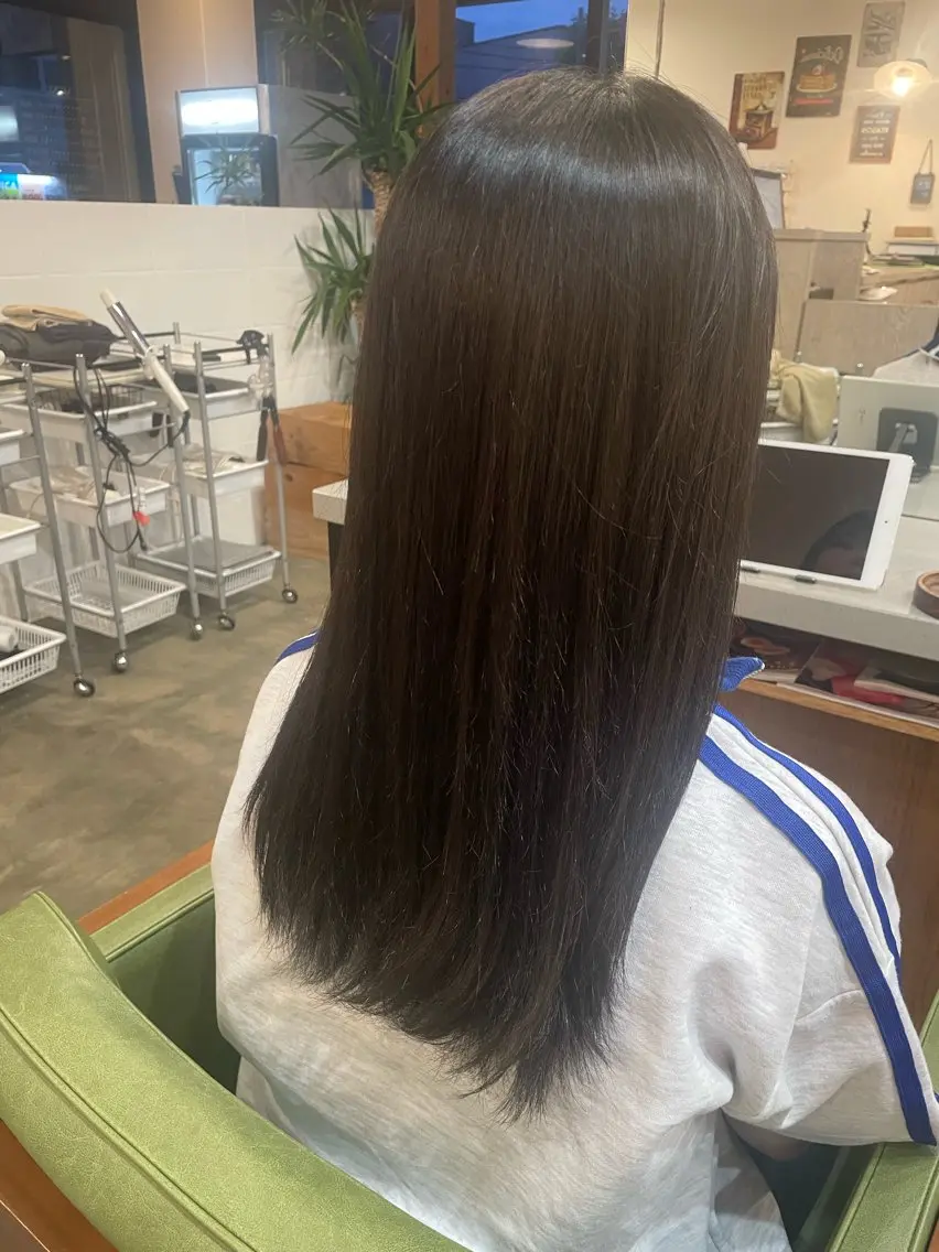 セミロング 縮毛矯正 タナカ ネネのヘアスタイル