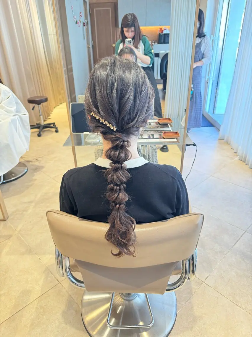ロング カラー ヘアアレンジ ヘアセット RINA 🦋🫧のヘアスタイル