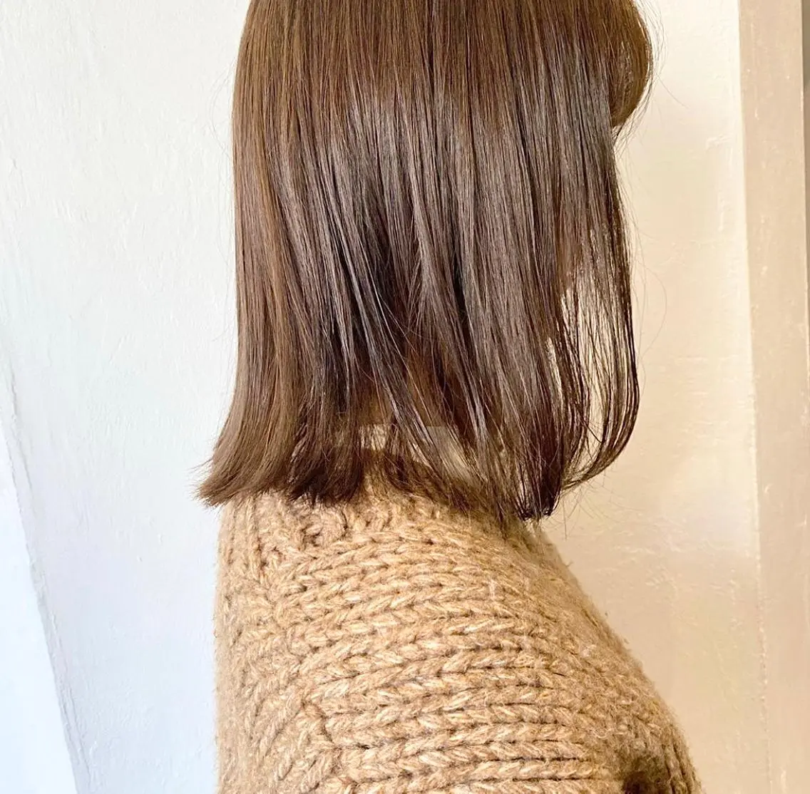 ミディアム カラー パーマ ヘアアレンジ メンズ キッズ ネイル マツエク・マツパ 切りっぱなしボブ ベージュカラー ボブ インナーカラー/ KANAのヘアスタイル