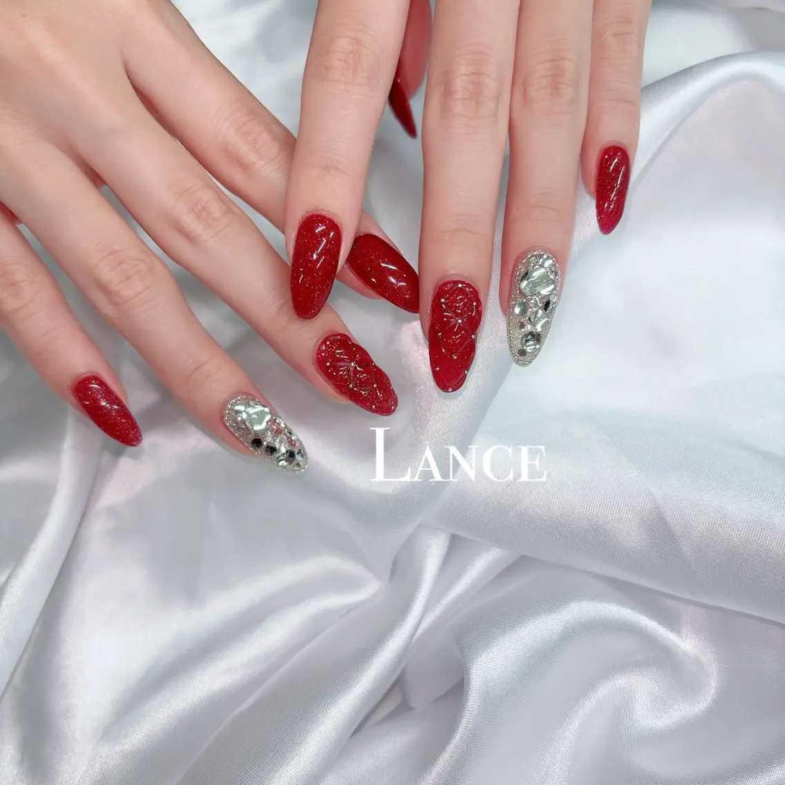 ネイル オーロラネイル ブルー フットネイル 氷ネイル・うるうるネイル キラキラネイル Lance nailのネイルデザイン