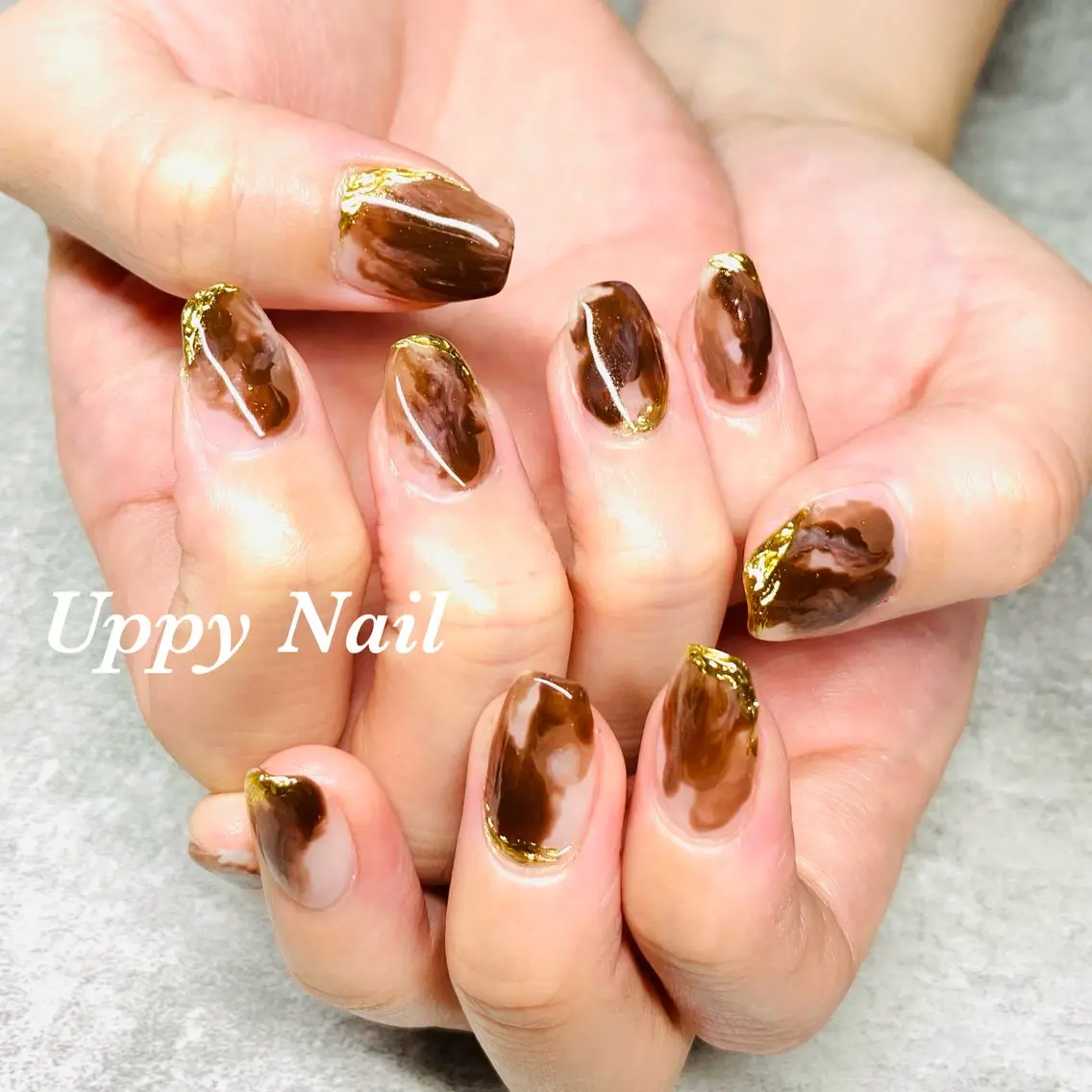 ネイル ブラウン ニュアンスネイル ハンドネイル Uppy Nail ukyoのネイルデザイン
