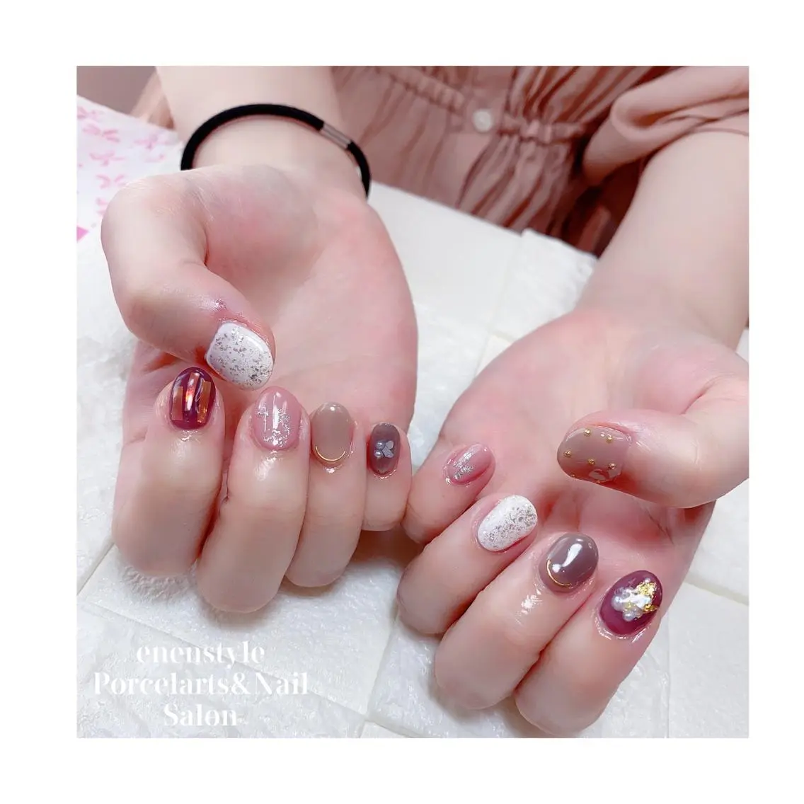 ショート ネイル ジェルネイル ニュアンスネイル オフィスネイル ワンカラーネイル パラジェル ハンドネイル 🐾enen style 🐾のネイルデザイン