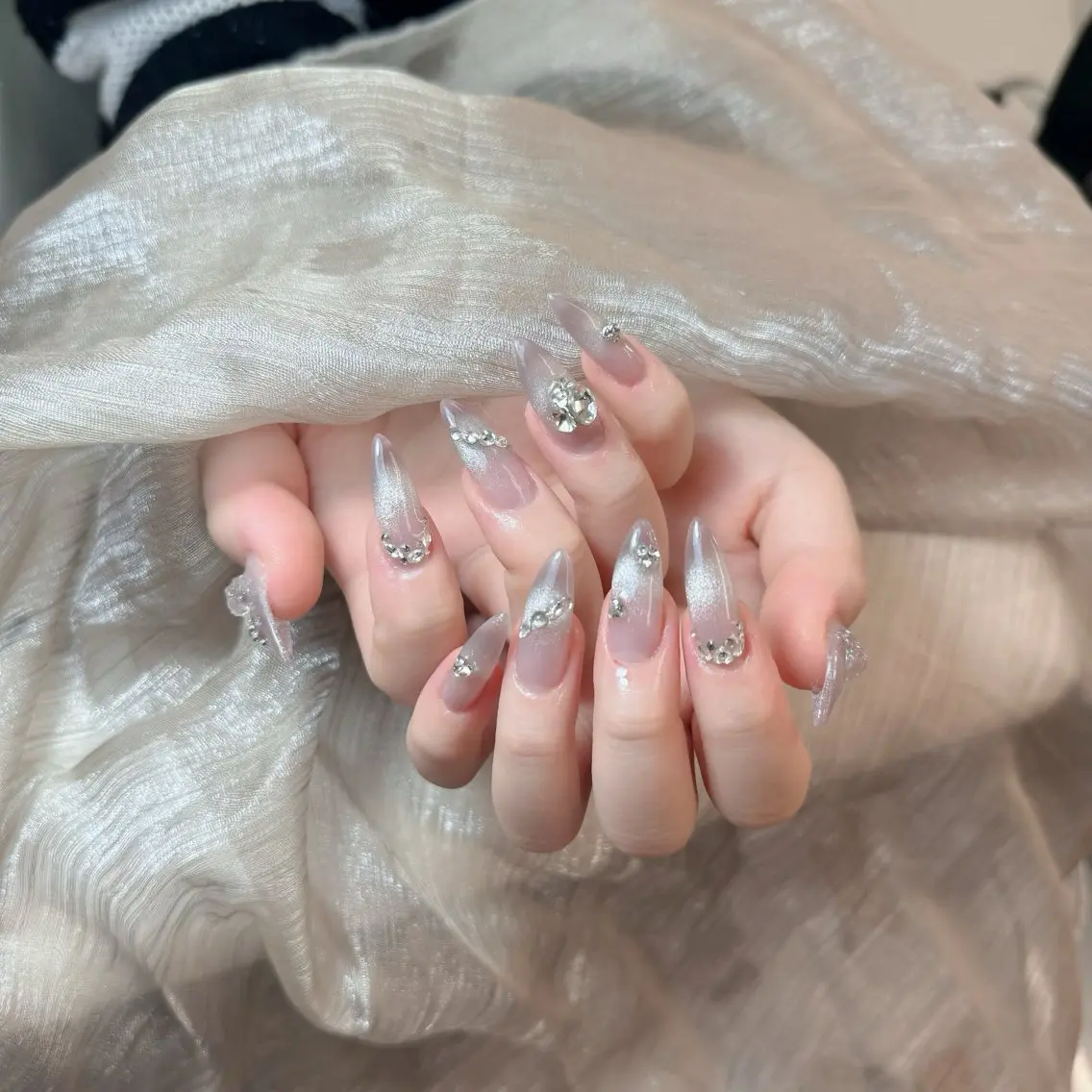 ネイル ジェルネイル 韓国ネイル マグネットネイル ネイルチップ 冬ネイル Lenie Nail Salonのネイルデザイン