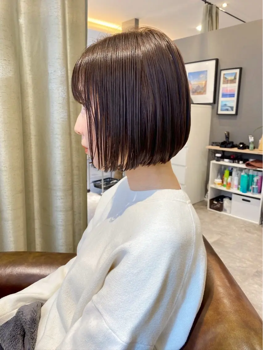 ショート カラー ベージュカラー ブリーチ ブラウンカラー モカブラウン ブリーチなしカラー ヒラモト チサのヘアスタイル