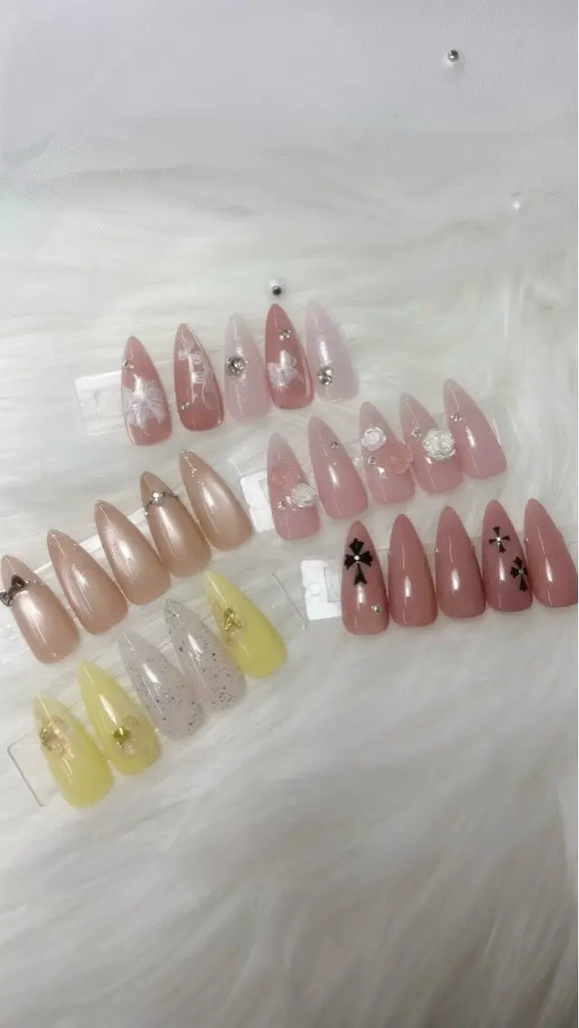 ネイル ハンドネイル haku 🤍のネイルデザイン