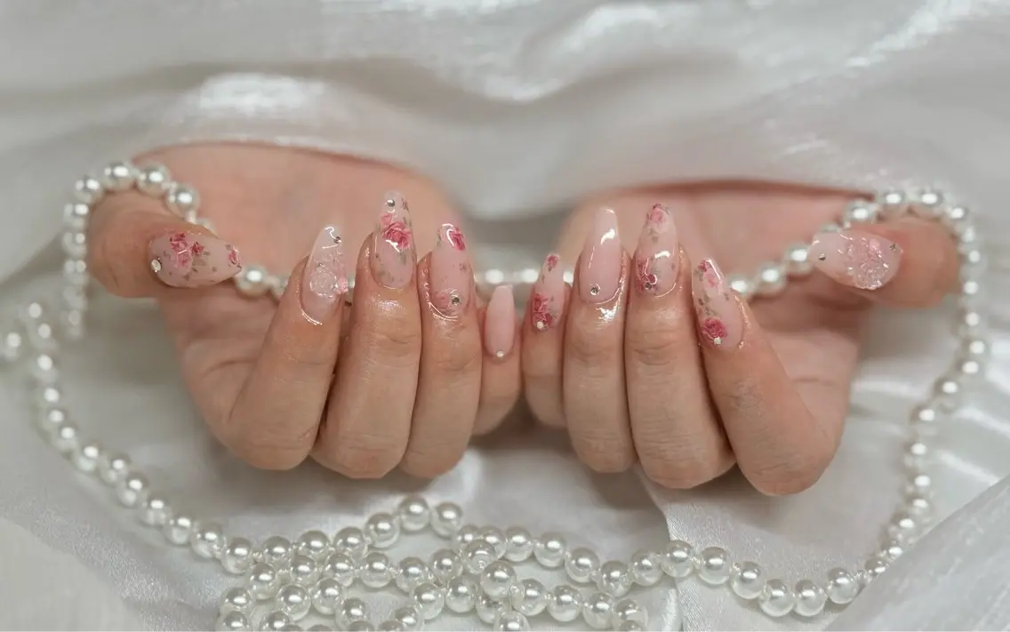 ネイル オーロラネイル 氷ネイル・うるうるネイル 韓国ネイル 水色 夏ネイル ハンドネイル エツコ ちゃんのネイルデザイン