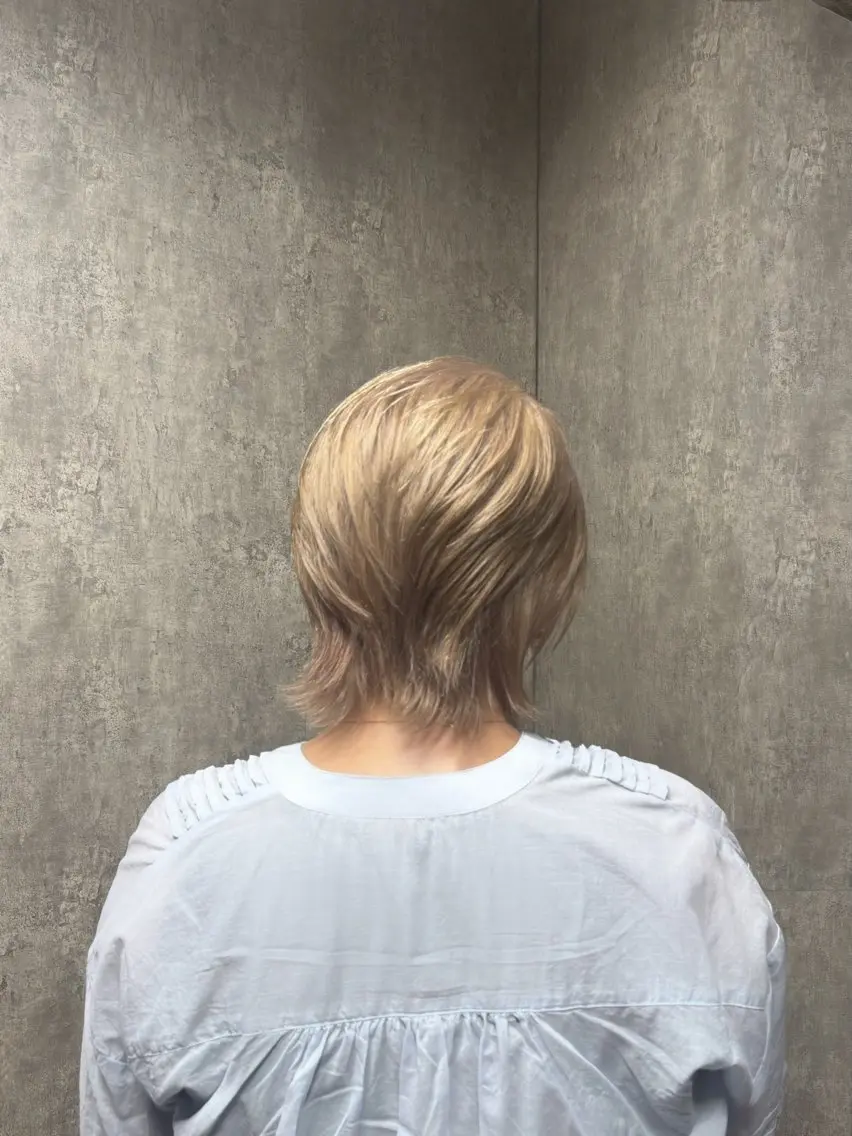 ショート カラー ベージュカラー ミルクティーベージュ カット ヘアカラー 店長 ハイトーン× 髪質改善/舘野 涼太のヘアスタイル