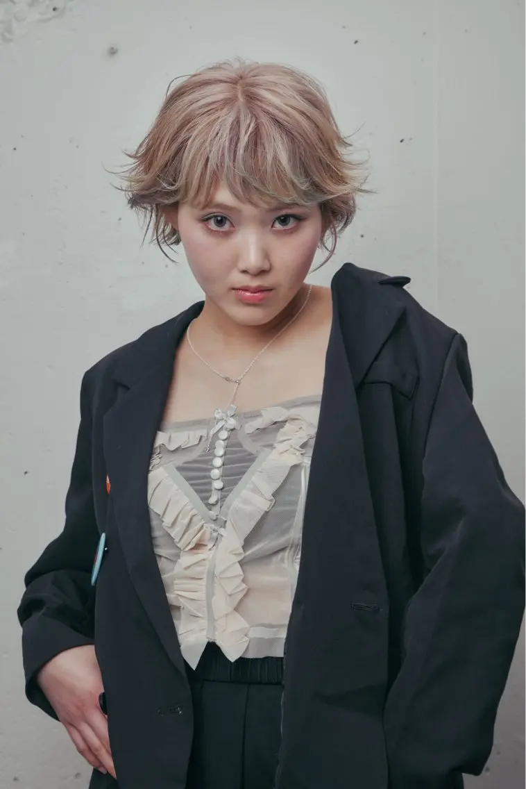 ショート カラー カット ヘアカラー トリートメント マツザキ マナトのヘアスタイル