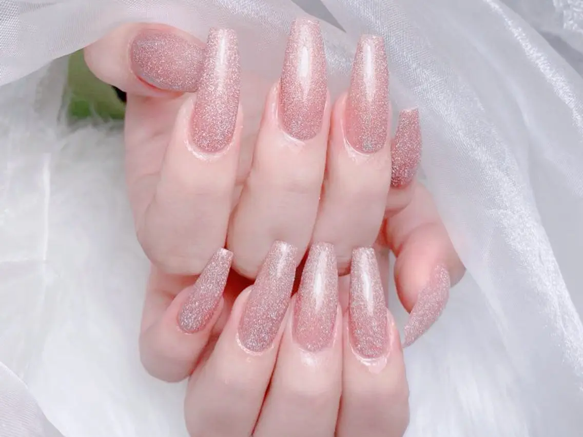 ネイル 成人式 ジェルネイル ロングネイル マグネットネイル ミディアムネイル ハンドネイル MoMoA Nail ネイル長さ出し専門店のネイルデザイン