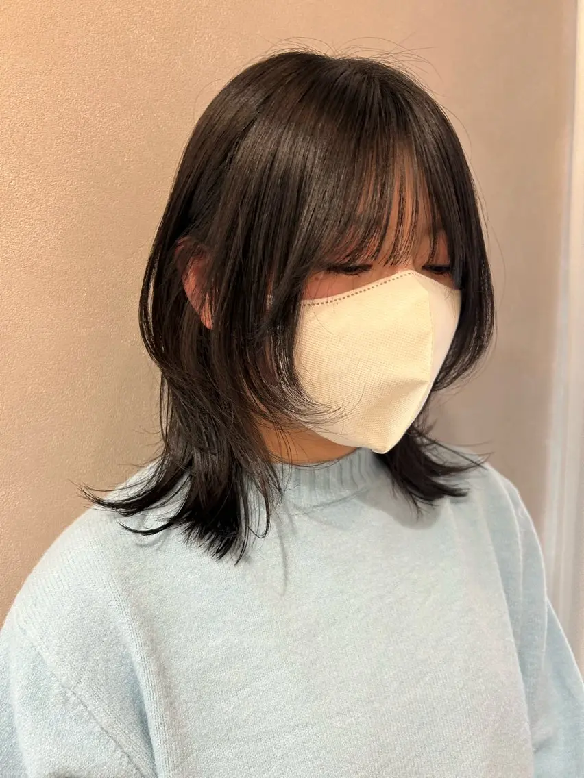 ミディアム レイヤーカット ウルフカット ウルフレイヤー カット トリートメント hubhair レイヤー/透明感のヘアスタイル